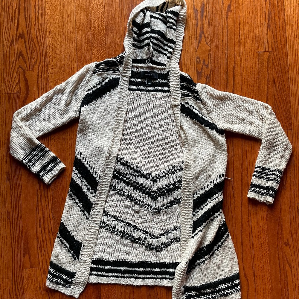 Forever 21 Cardigan🖤